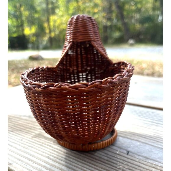 Vintage Avon Woven Wicker Hen Basket With Wooden Beak - Picture 4 of 11